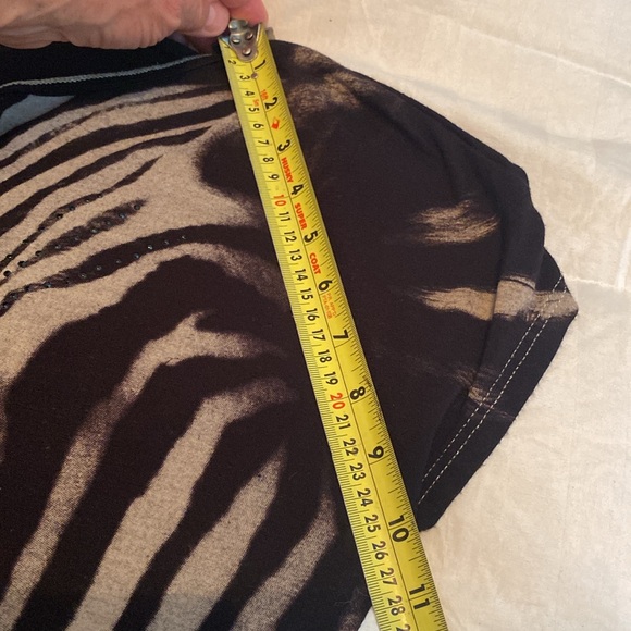 Skinny Minnie petite extra large, zebra studded shirt,ruched side - Picture 8 of 9